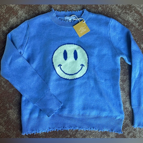 Miss Sparkling Smiley Face boho sweater NWT M* - Picture 3 of 6